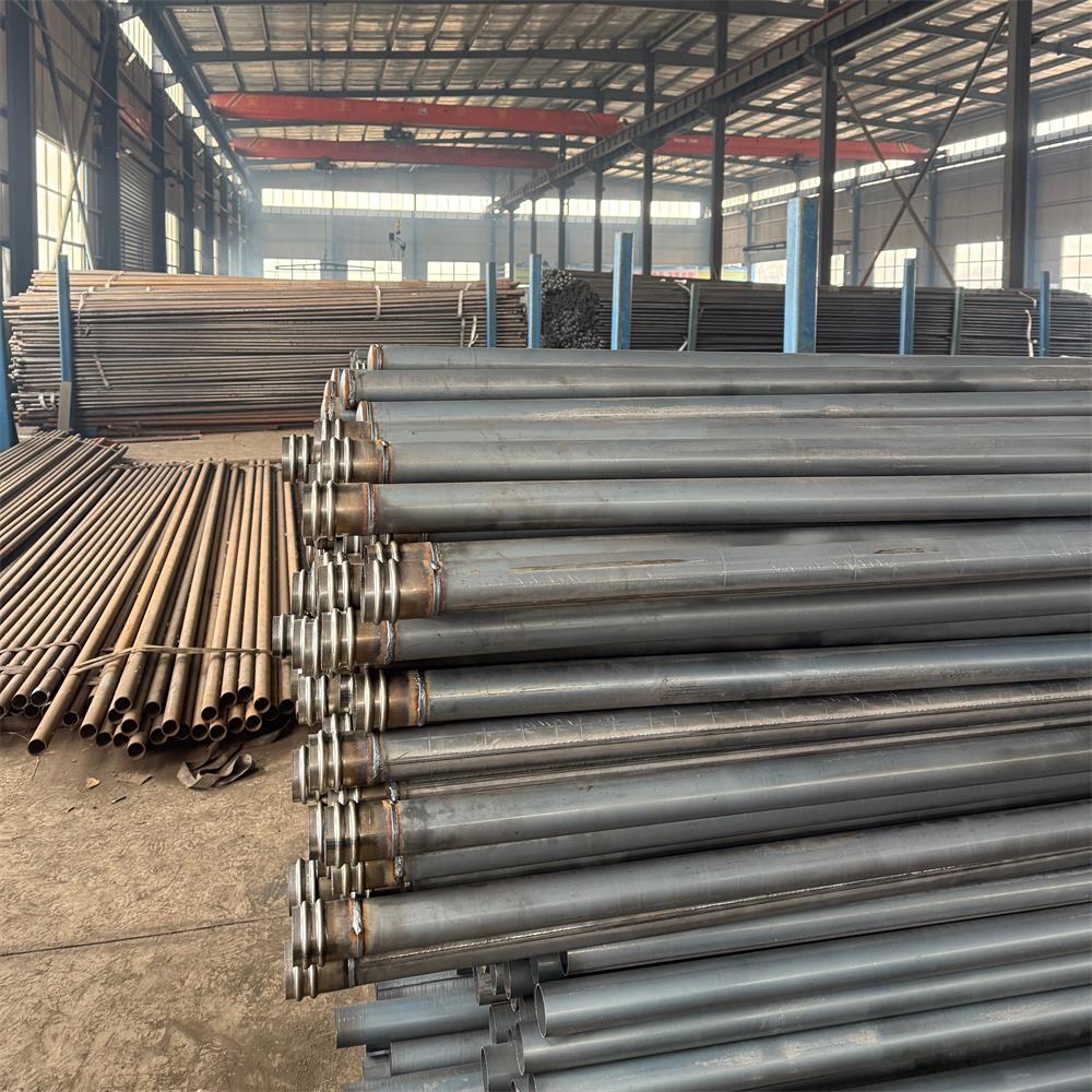 宝益德钢管扬州市销售处 厂区及加工车间